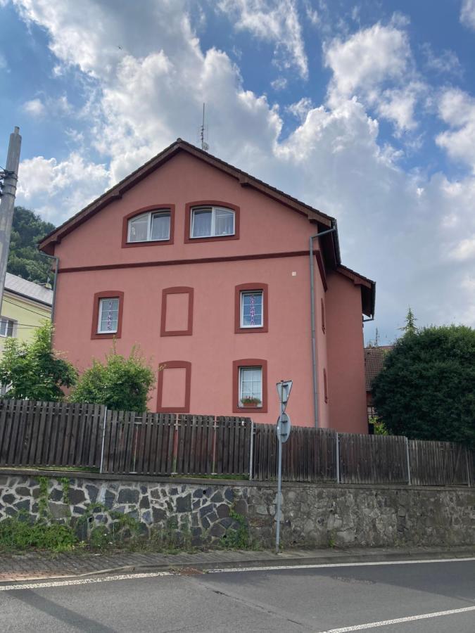 B&B Royal Liberty Usti nad Labem Ngoại thất bức ảnh